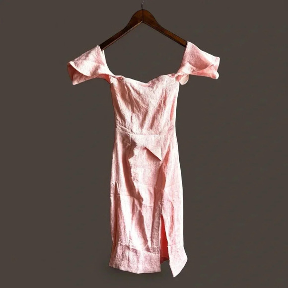 Elliatt Acacia Crape Textured peach dress XS - Picture 1 of 10